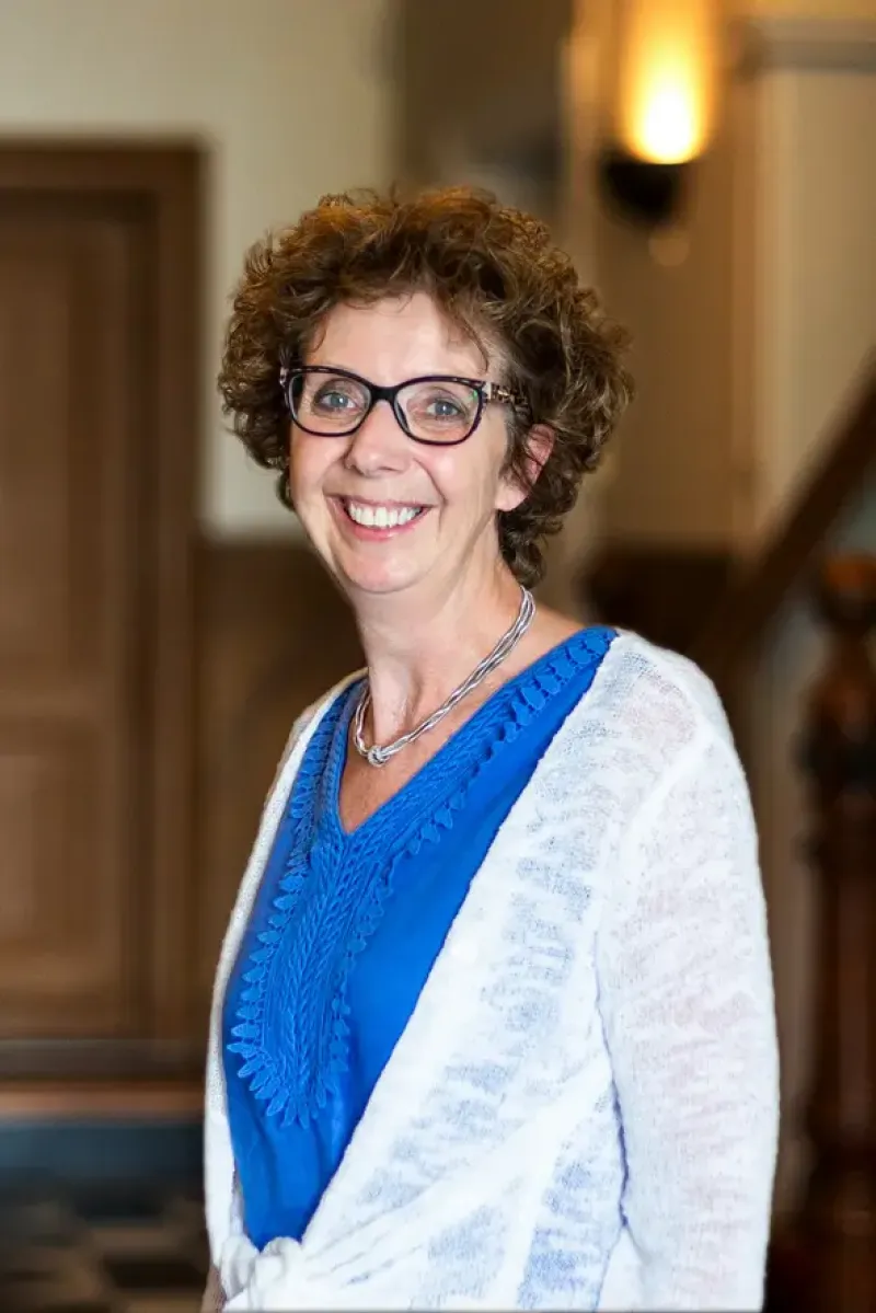 P.W.A. van den Oever (Petra)
